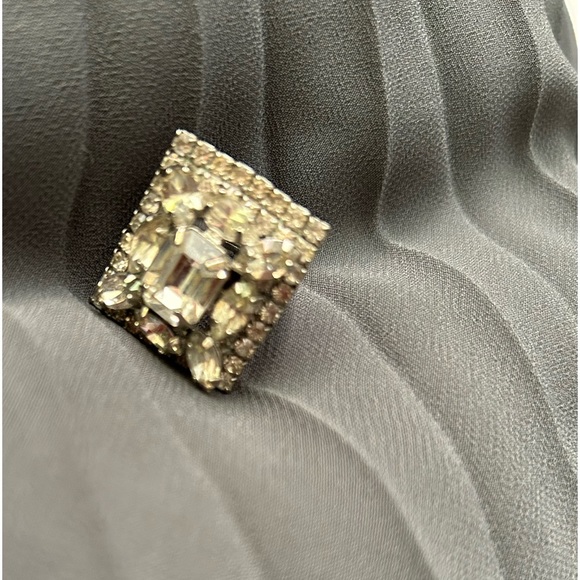 Vintage Prong Set Clear Rhinestone Cocktail Ring Juliana? Adjustable - Picture 3 of 11